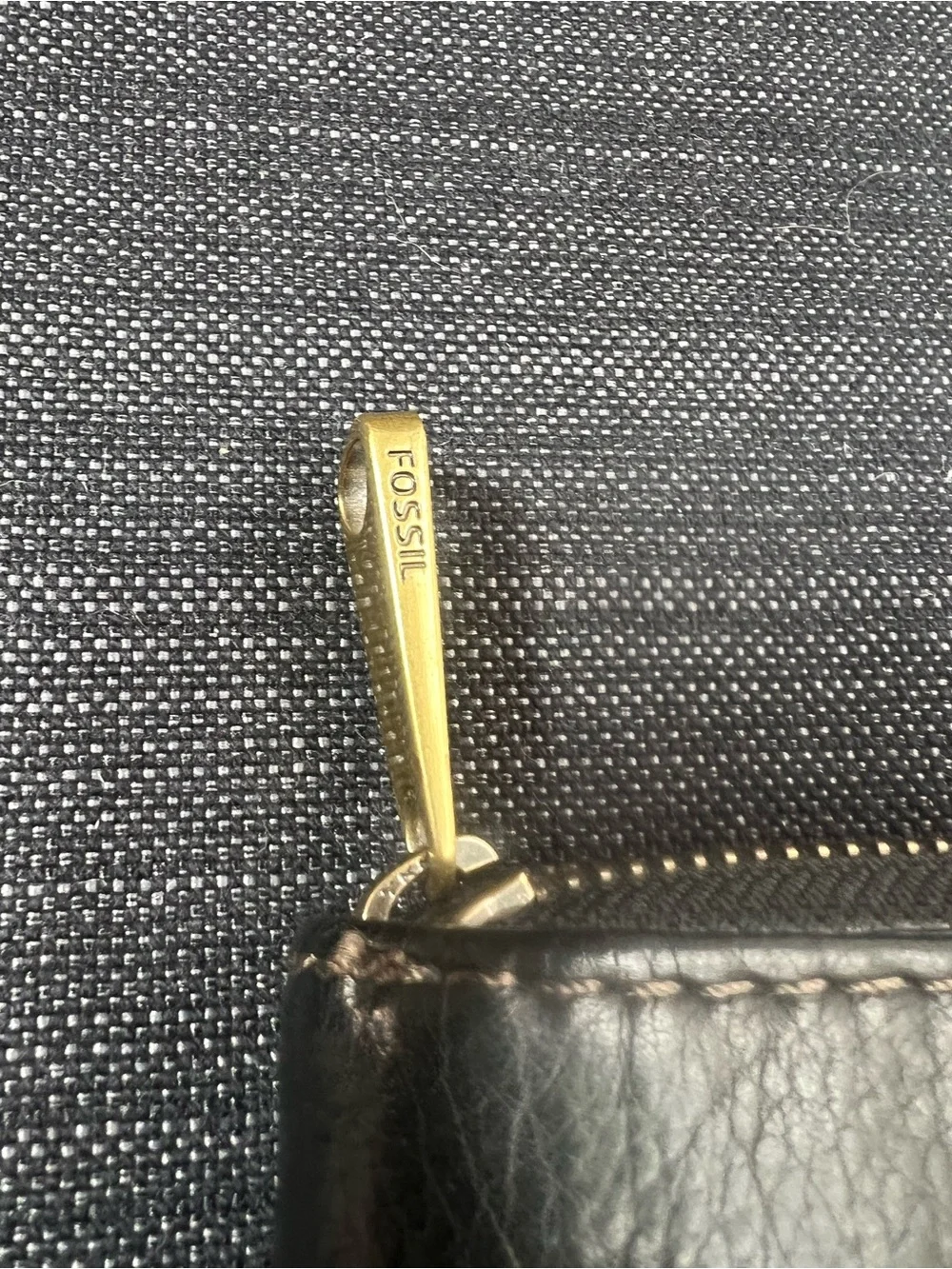 Fossil Women’s Wallet Explorer Black Leather Button and Zip & Snap Card Holder